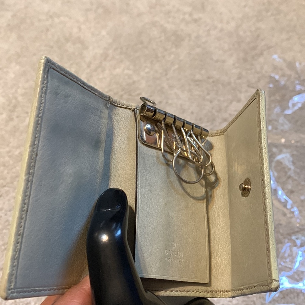 Vintage- Gucci key/ID Holder - Picture 4 of 12